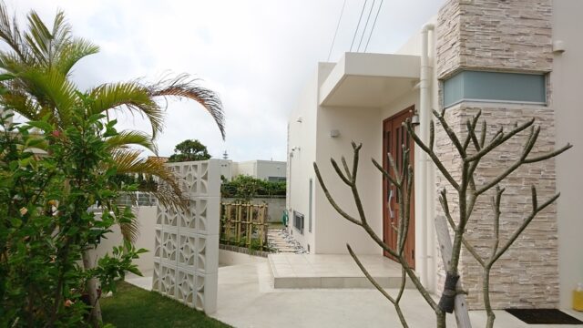 沖縄の住宅例